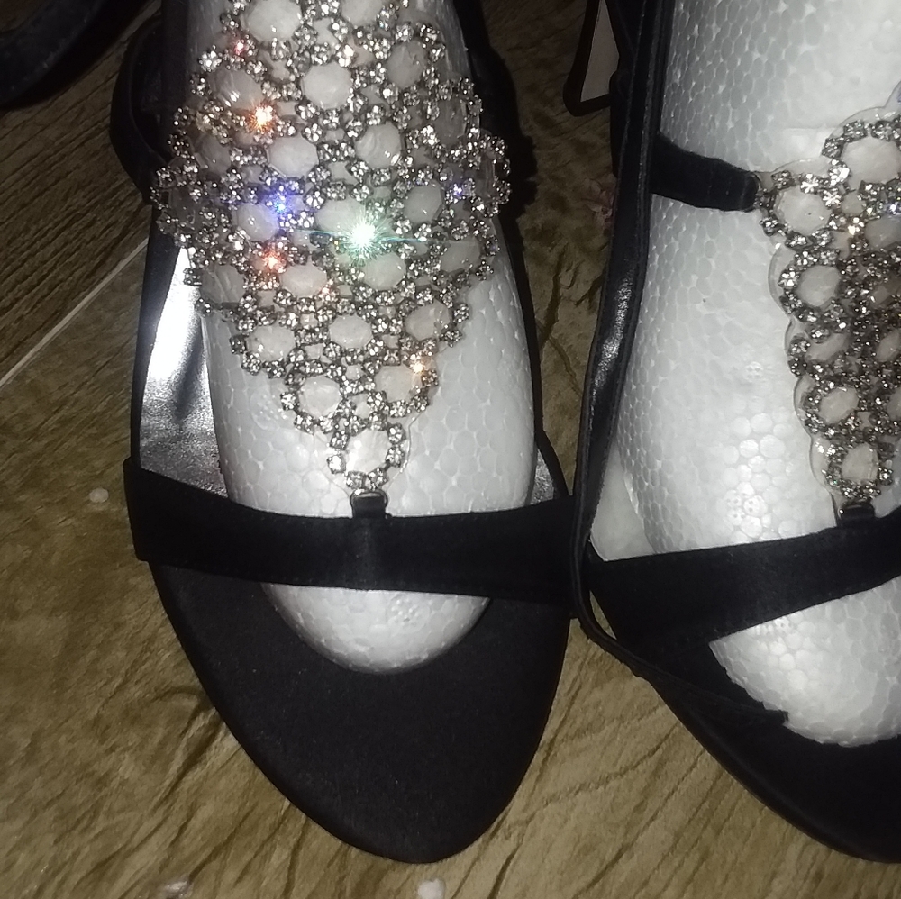 Shoes - Picture 2 of 5